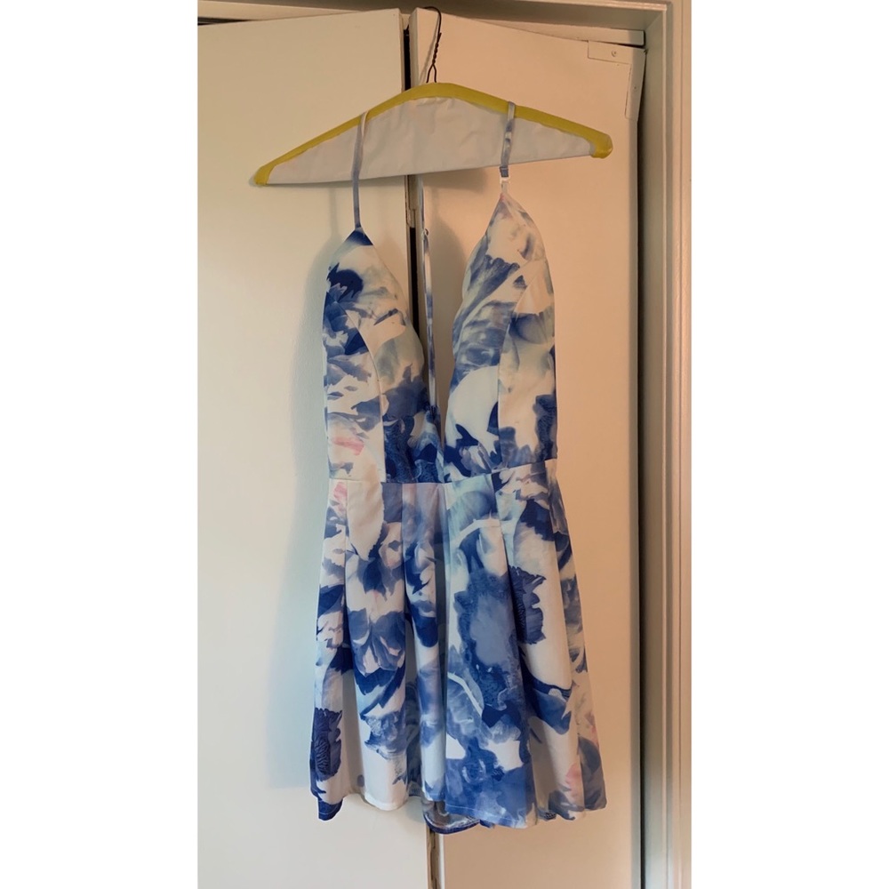 Blue and white romper in perfect condition